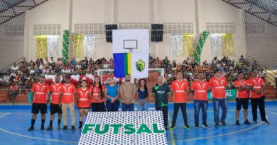 Prefeitura de Brasiléia realiza abertura do campeonato de futsal 2024 homenageando ex-desportistas locais