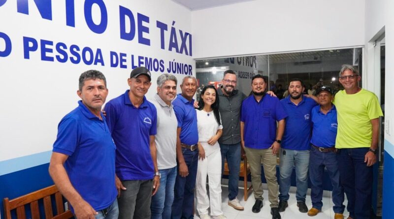 Inaugurado nesta quinta, ponto de táxi de Senador Guiomard foi construído com recurso destinado pelo senador Alan Rick